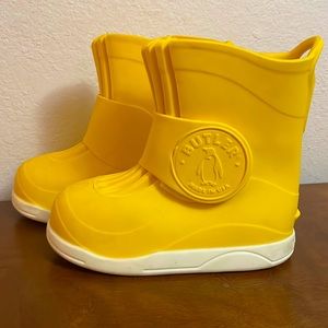 Butler Kids Adjustable Overboots for Rain, Snow, etc. In great condition!